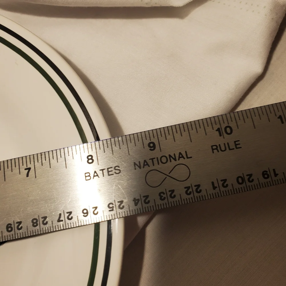 2 Williams Sonoma 8 1/4